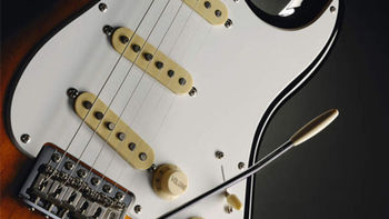 Medium_squier-classic-vibe-stratocaster-630-80